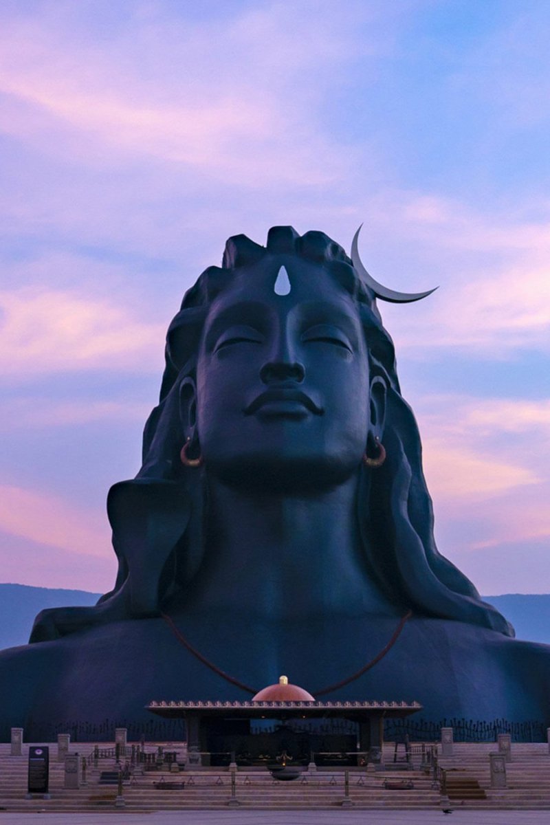 इतनी खुशियां मेरी झोली में डाली है तुमने महादेव! 
कितना भी आभार मानूं , तेरी दया मानूं सब बहुत कम है महादेव........

       महादेव ❤️🙏