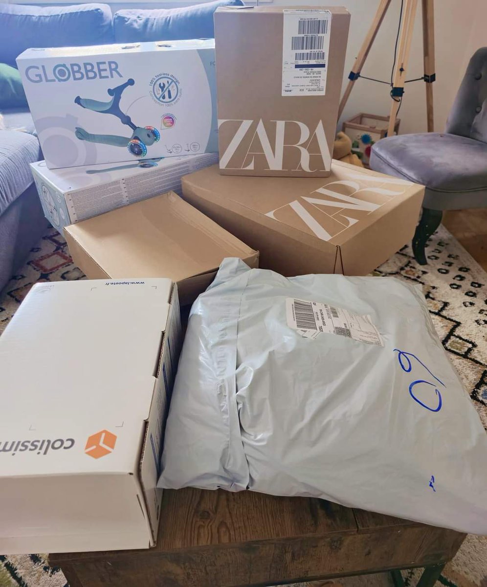 edithbrou's tweet photo. 📦📱 👉 𝙑𝙤𝙪𝙨 𝙖𝙫𝙚𝙯 𝙙𝙚𝙨 𝙘𝙤𝙡𝙞𝙨 𝙥𝙧ê𝙩𝙨 à ê𝙩𝙧𝙚 𝙚𝙭𝙥é𝙙𝙞é𝙨 𝙙𝙚 𝙋𝘼𝙍𝙄𝙎 𝙫𝙚𝙧𝙨 𝘼𝘽𝙄𝘿𝙅𝘼𝙉 𝙘𝙚𝙩𝙩𝙚 𝙨𝙚𝙢𝙖𝙞𝙣𝙚 ? 𝙊𝙪 𝙥𝙚𝙪𝙩-ê𝙩𝙧𝙚 𝙙𝙖𝙣𝙨 𝙡'𝙖𝙪𝙩𝙧𝙚 𝙨𝙚𝙣𝙨, 𝘿'𝘼𝘽𝙄𝘿𝙅𝘼𝙉 à 𝙋𝘼𝙍𝙄𝙎 ?

🚨Vous pouvez contacter Blue Eagle dès maintenant 

📍👉🏽 Ils s'occupent également de vos commandes effectuées depuis Abidjan sur 𝗔𝗠𝗔𝗭𝗢𝗡, 𝗔𝗟𝗜𝗕𝗔𝗕𝗔, 𝗔𝗟𝗜𝗘𝗫𝗣𝗥𝗘𝗦𝗦, 𝗭𝗔𝗥𝗔, 𝗦𝗛𝗘𝗜𝗡 ou autres. Et en assurent la livraison tranquillement jusqu'en Côte d'Ivoire.

☎️Leurs contacts, numéros et Whatsapp :
🇫🇷 0033 6 59 77 58 46
🇨🇮 00225 0709869021

E-mail: bleu_eagle@outlook.com