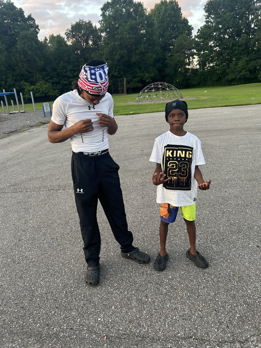 skeeze99's tweet photo. i'm fa the youth💞🦅 https://t.co/I8ZrbMdtUn