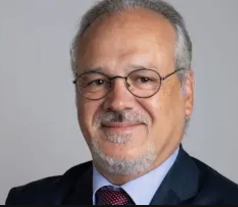 AzizHassoumi's tweet photo. @SylvainItte l'ancien ambassadeur de la France au Niger est en grand parti responsable de la détérioration des relations entre #Niamey et #paris.
Le @NIGER_CNSP ne doit pas oublier que la veille du départ de #Itte un vigile Nigérien a été tué au sein de l'ambassade de France. https://t.co/DOCpquU4hQ