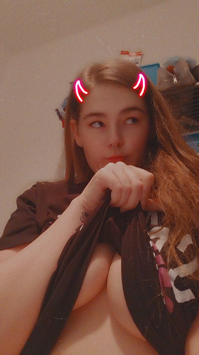 wetlilkittyy's tweet photo. 😘😏😘😏 https://t.co/VUKfVepjya