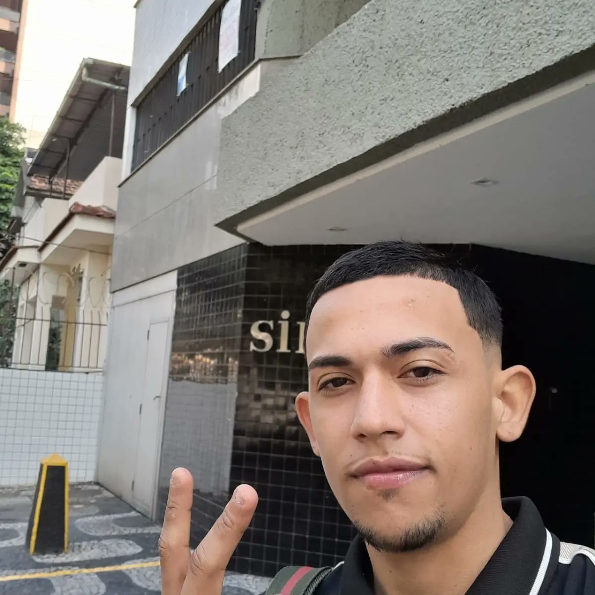 Matheusk57's tweet photo. Derrubo qm for,mas tu não vai me ver cair.🤴🥲🤝 https://t.co/4pZ13xL6XH