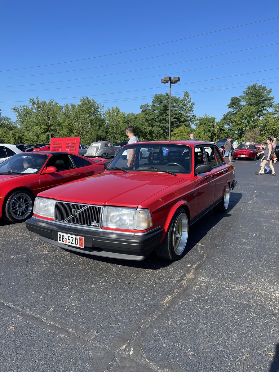 Hannughh's tweet image. need for swede