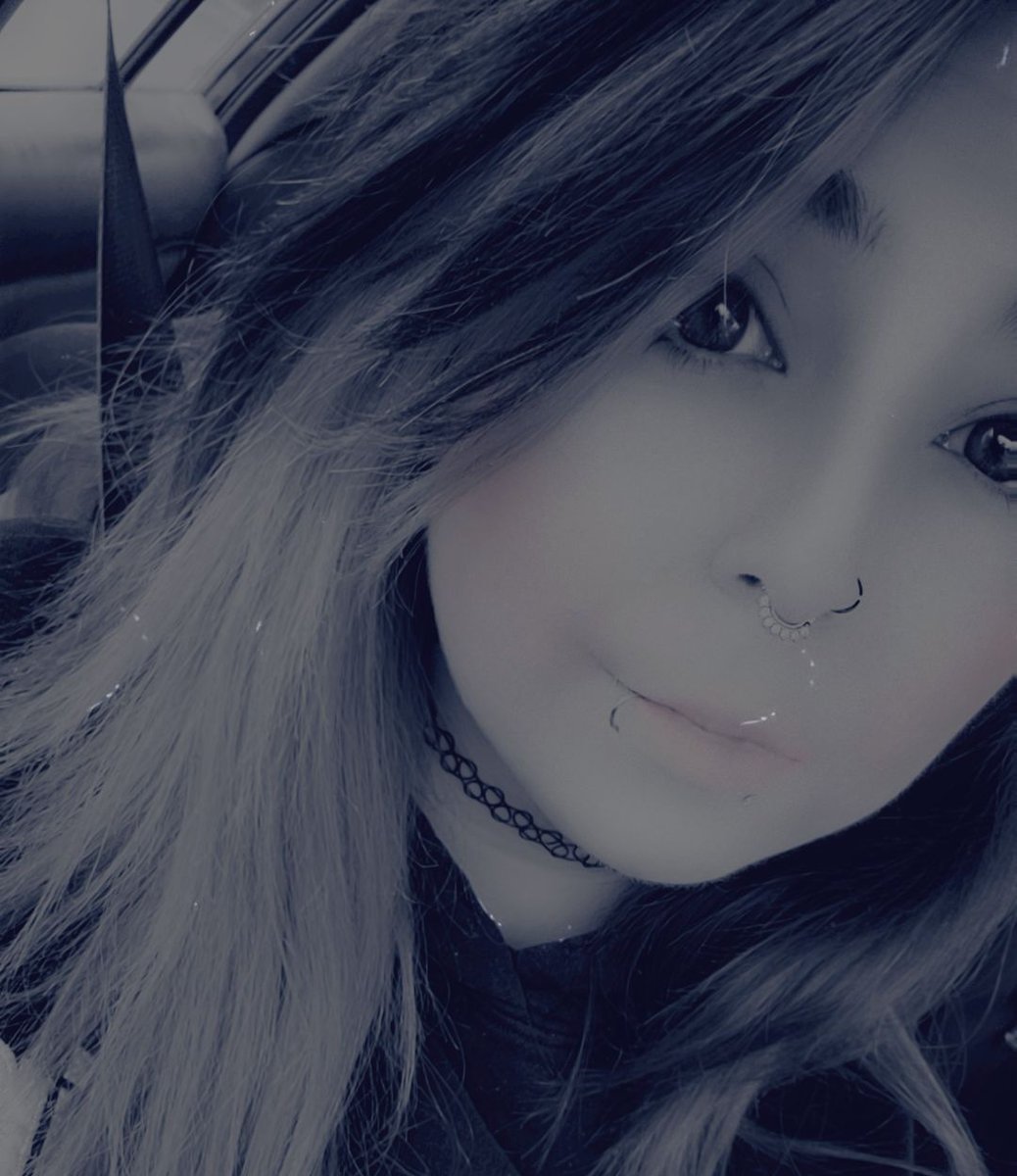 PunkinQueen6's tweet photo. Hey losers, Goddess is spending the day out shopping. Who am I ignoring today 💋😈
#goddess #findom #reimburseme #paypig #hurryup #needtoshop https://t.co/VxgmMgKzsS