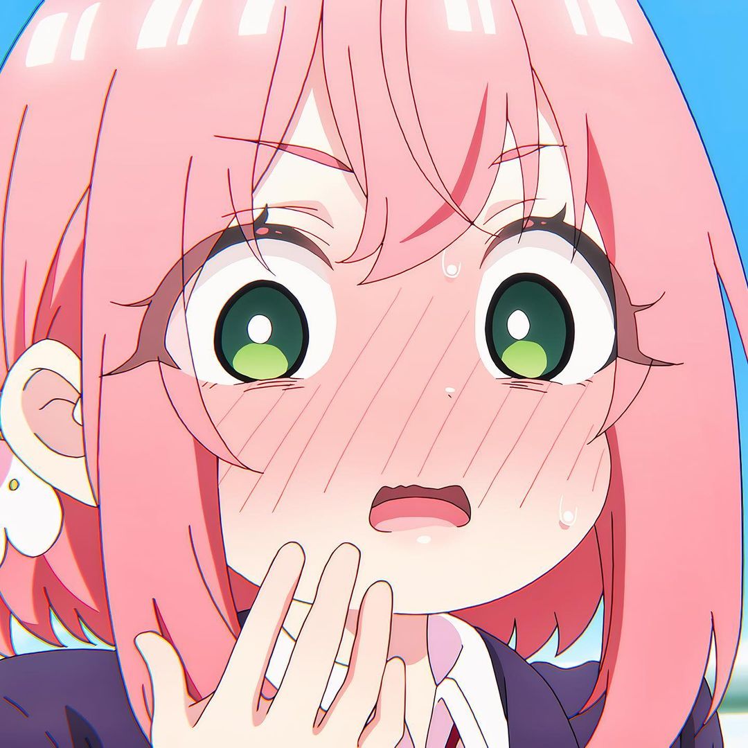 "K-Komi-san...your parents seem to really b-be in love with each other..~"