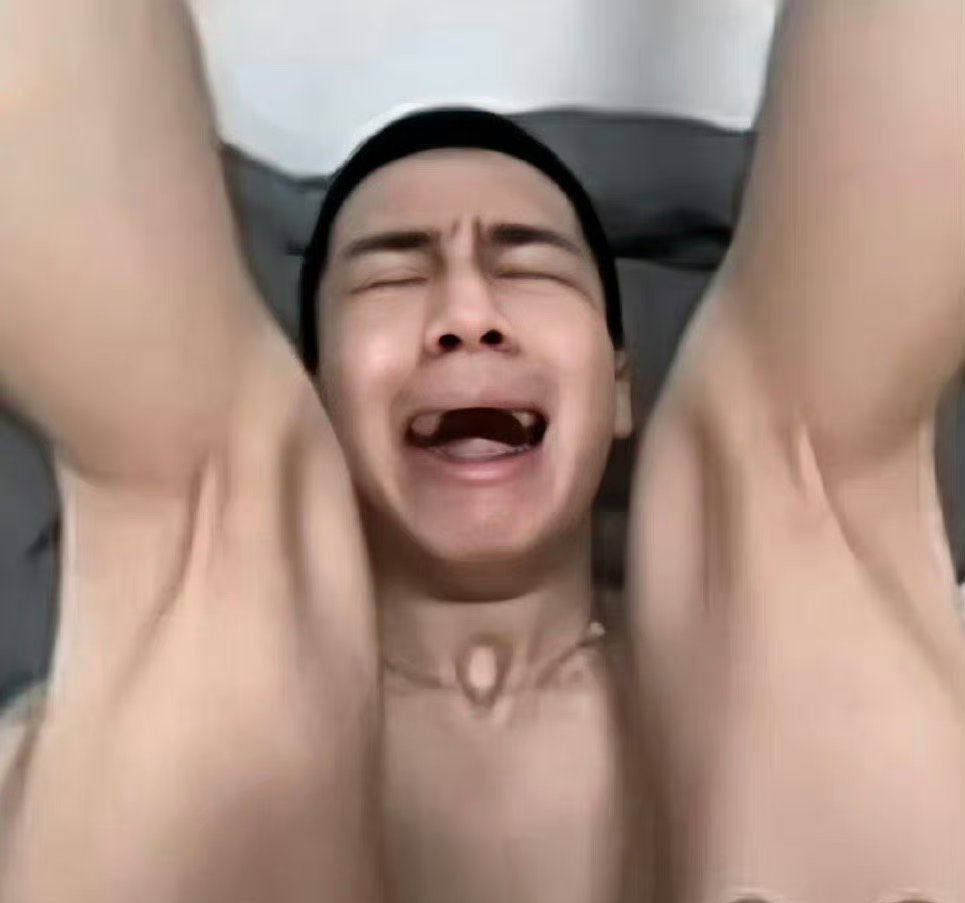 跪求和东云怜弥（黑发版）亲嘴教程 https://t.co/biIzt5mvrV