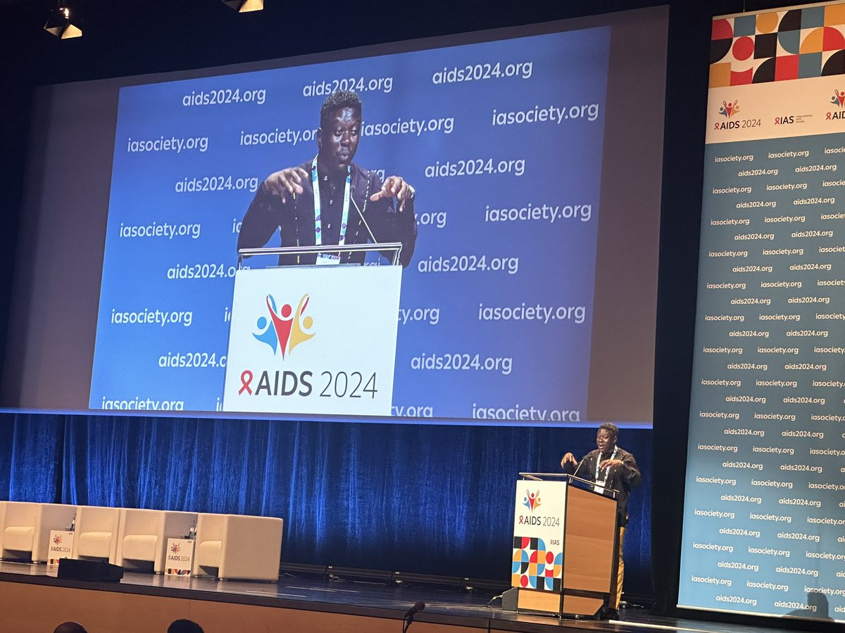 GBGMC_Int's tweet photo. It’s a WRAP! 

Our board chair @richardlusimbo closes the #KPPrecon with a call to ensure we #putpepoplefirst and work to #MakingRightsAReality!!!

#GBGMCAIDS2024 https://t.co/tyaXddOwW6
