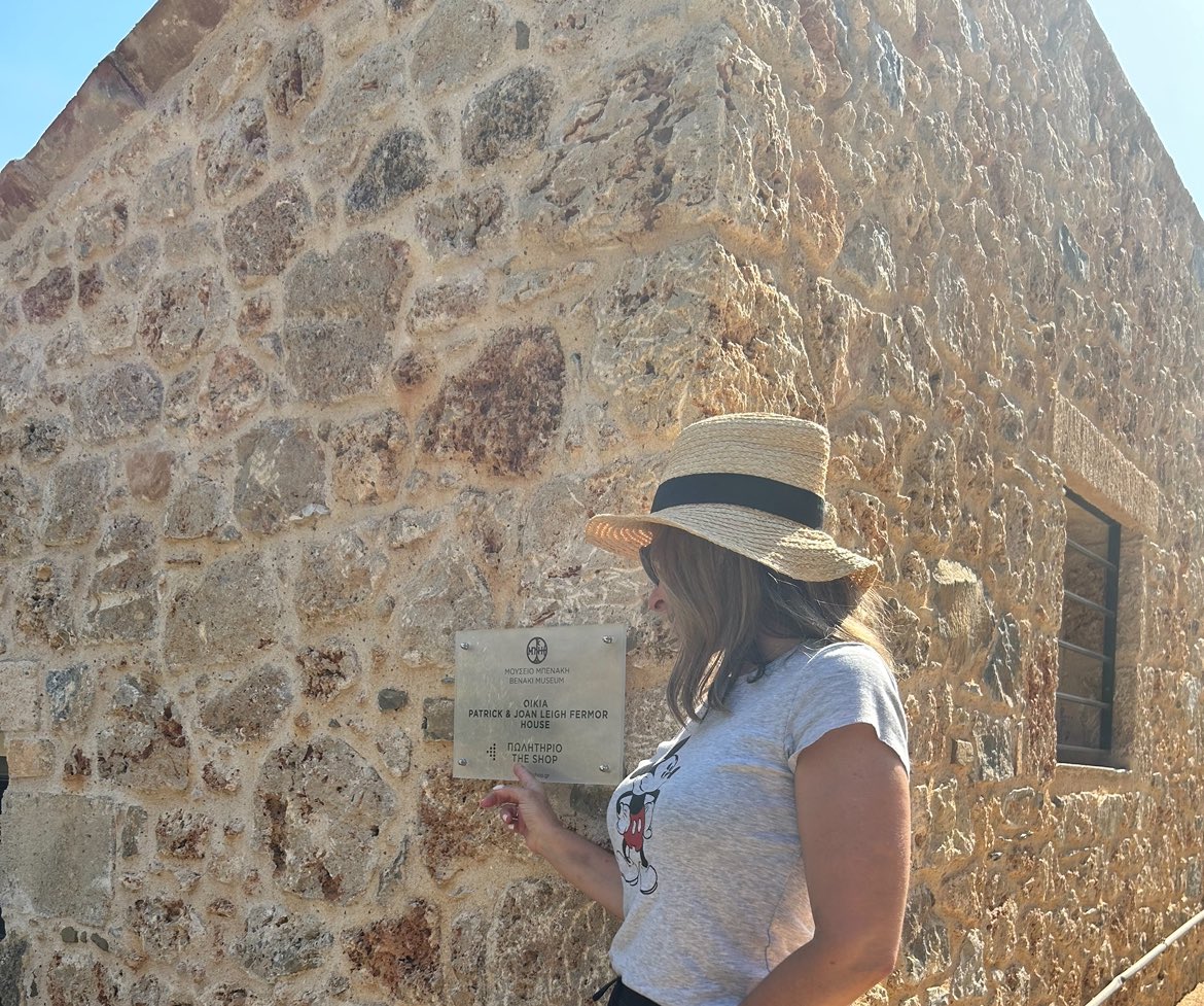 MariaKaramitsos's tweet photo. We (finally) found the Patrick and Joan Leigh Fermor House! We’d tried once before and couldn’t find it. (Thank you, new signs!) Everything was closed, but so fun to wander the property and the beach. #greece #literarygreece #philhellenes https://t.co/pkgovA5Vdo