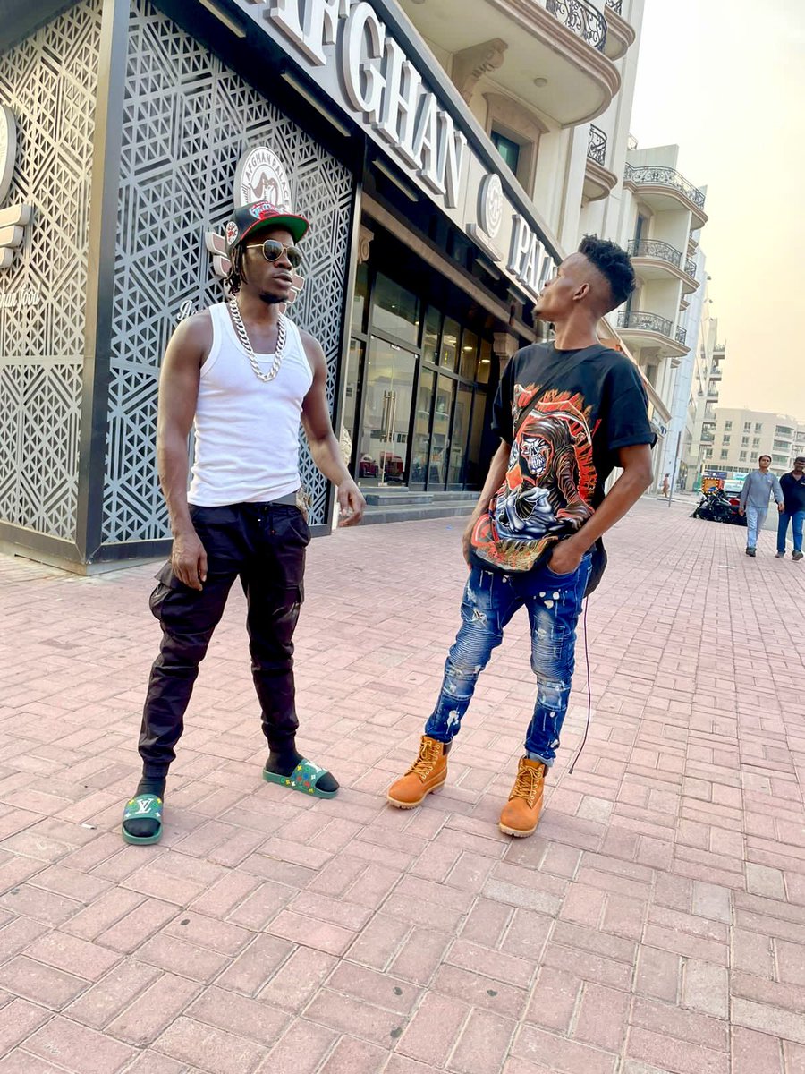 AlienSkinUg's tweet photo. My People in Dubai Today we are at Venom Club mujje tulabise #top10promax https://t.co/pJhnn9XavE