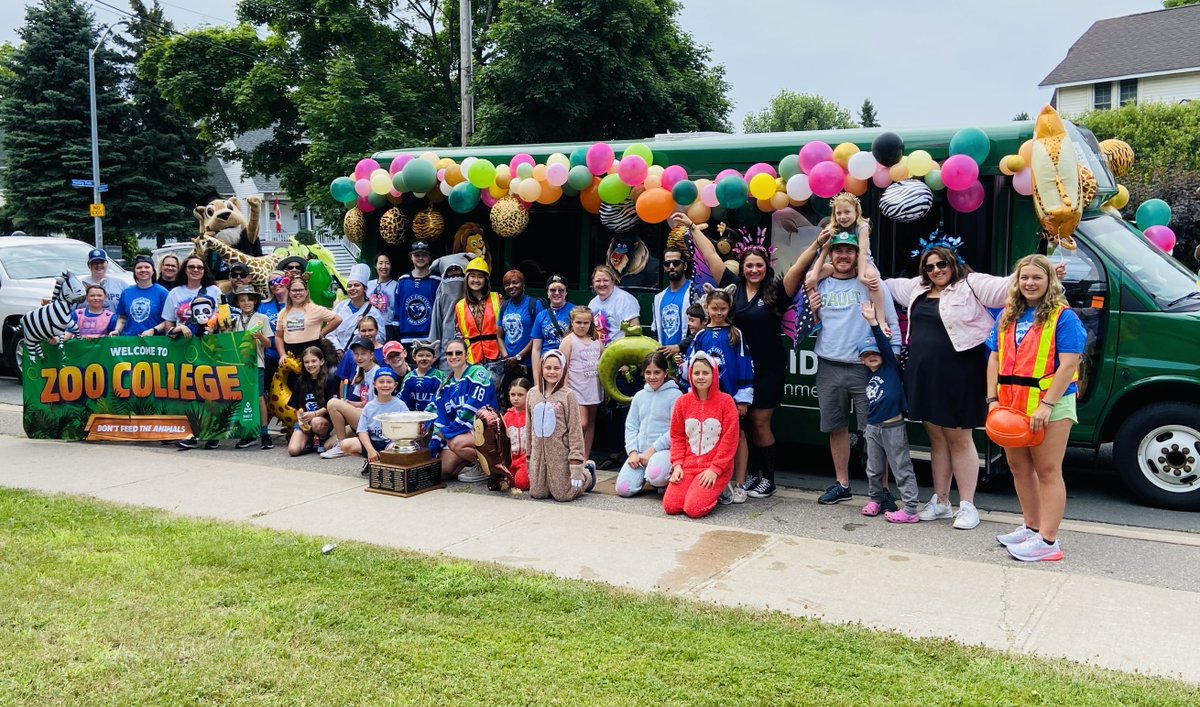 SaultCollege's tweet image. Roaring with pride! ‘Zoo’ College joins Rotaryfest, The Sault’s Summer Festival ‘s parade 🎉 Come out today to celebrate and enjoy a great day of community fun!