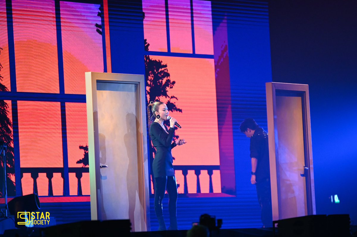 STARSOCIETY_TH's tweet photo. จ๊ะ นงผณี -นุ๊ก ธนดล ใน “อำพลฟูดส์ พรีเซนต์ วาไรตี้ซีรีส์คอนเสิร์ต ยัยตัวร้ายกับนายหัวโจก”​

#คอนเสิร์ตเต๋าปาน2024
#ยัยตัวร้ายกับนายหัวโจก  
#นุ๊กธนดล https://t.co/sRndESTpfZ