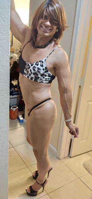 Sassy, classy, and a tad bad-assy. Yes, this picture just did that. 🎩🕶 https://t.co/otKc2yxS4A<a href="/tag/love"class="tags"><span>#love</span></a><a href="/tag/sissy"class="tags"><span>#sissy</span></a>