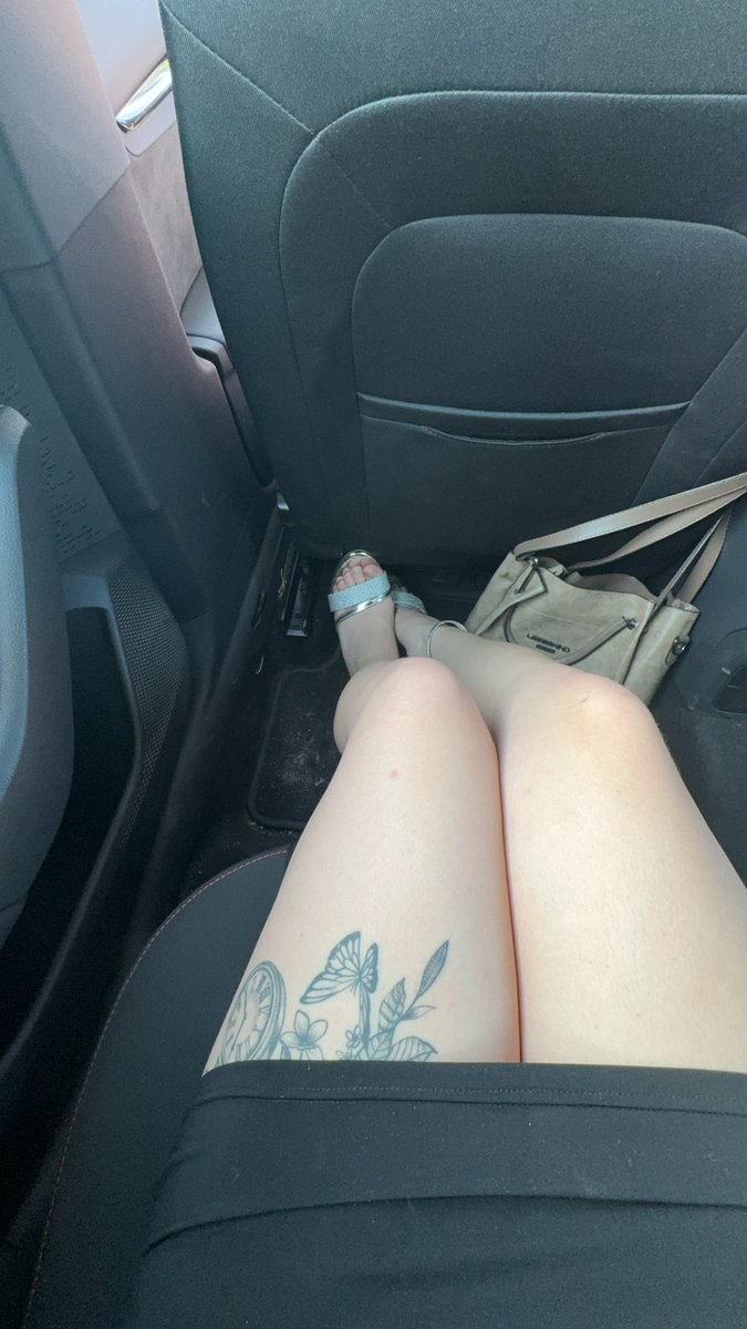 goddesssammy28's tweet photo. Für mich geht’s zu einer Feier. 
Für dich geht’s in dein Banking um zu senden. JETZT !!😌

findom • geldsklave • geldherrin • füße • slavery • cashdrain • rt game • team viewer • zahlschwein paypig • piggy • zahlnutte • loser • keuschhaltung • sissy • kg • heels https://t.co/lVfP6QnUgx