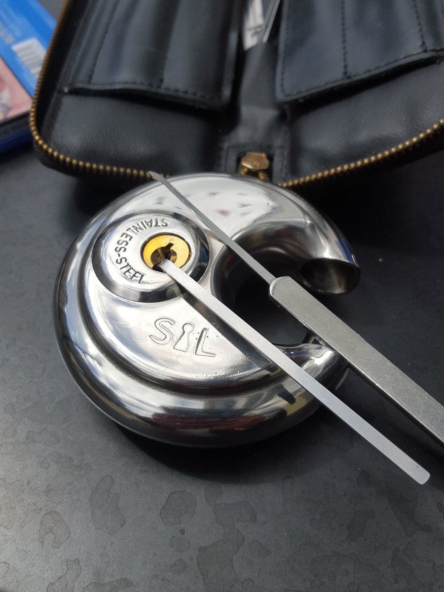 BenGunnEx's tweet image. Learn lockpicking
#locksports