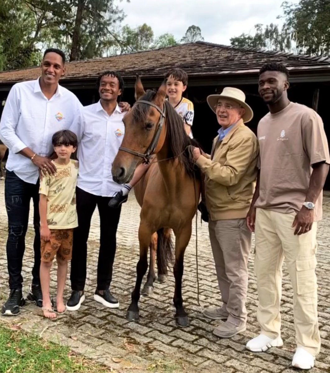 JUDAN_1020's tweet image. Para que les siga picando el culo a los petristas hptas.