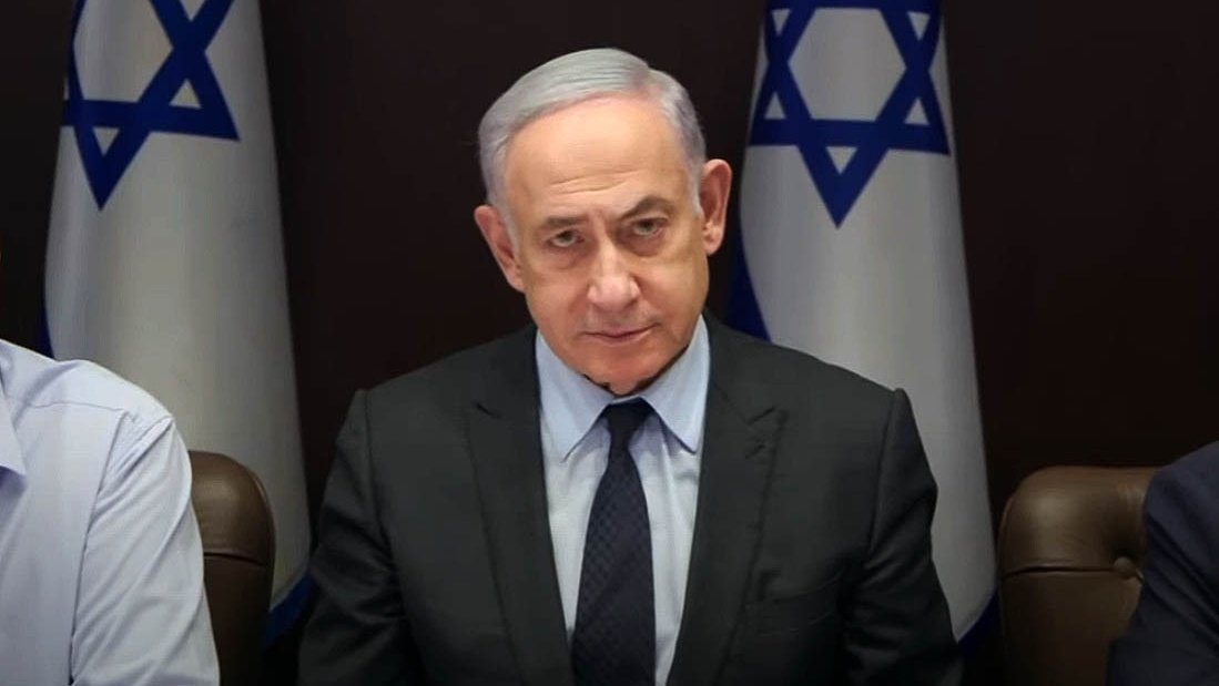 GlobeEyeNews's tweet photo. BREAKING:

The Houthis in Yemen say that any Arab country trying to stop our attacks against Israel will be a target for us and will be treated like Israel. https://t.co/mtb9XSopuE