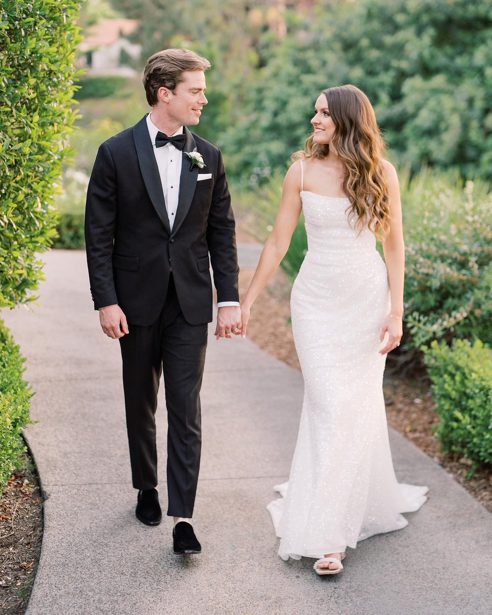Cheers to the little things🥂⁠ ⁠
⁠
📷️@garrettrichardson ⁠
⁠
⁠#garrettrichardsonweddings #ranchobernado #ranchobernadoinn  #ishootfujifilm ⁠#sonyA9 #zeissotus ⁠#richardphotolab #film #filmphotography #analog #analogphotography #weddingphotography #weddinginspo  #love