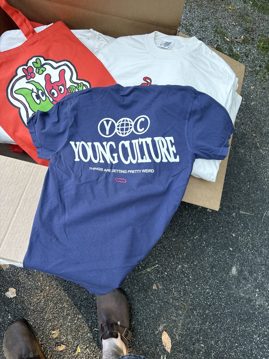 CONNECTICUT TONIGHT, YC PLAYS AT 6:45. ITS SOLD OUT BUT ALSO ITS OUTSIDE SO MAYBE U CAN SNEAK IN?