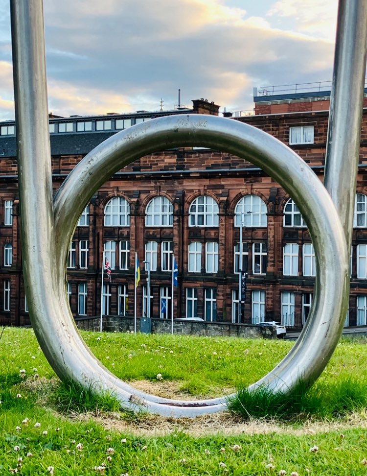 DennistounStyle's tweet photo. The Rottenrow. Take a moment to applaud all the pregnant woman that had to climb this 15% incline hill to get to the maternity hospital! George Wylie 7m high “Mhtpothta/Maternity” nappy pin sculpture installed on the site of the former hospital in 1996. #glasgow #rottenrow https://t.co/Alv4wDfXXe