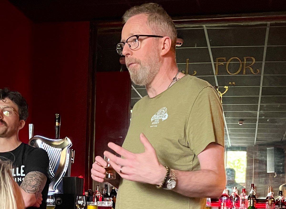 Ryan McAleer (@ryanmcaleerbiz) on Twitter photo #BelfastWhiskeyWeek
<a href="/Echlinville/">Echlinville</a> Distillery x Untapped brewery @ Ulster Sports Club. My first event at this year’s BWW was an absolute cracker. #BelfastWhiskeyWeek
<a href="/Echlinville/">Echlinville</a> Distillery x Untapped brewery @ Ulster Sports Club. My first event at this year’s BWW was an absolute cracker.