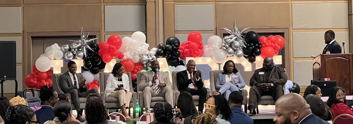 garrettgirouard's tweet photo. Powerhouse panel this morning at @HAABSE3 summer conference - lots of wisdom, laughs and inspiration. Heard the same thing several times- “You can’t be what you can’t see” Proud to support this amazing organization @MINDEduOrg #STMathTX https://t.co/gS7UZdMIPw