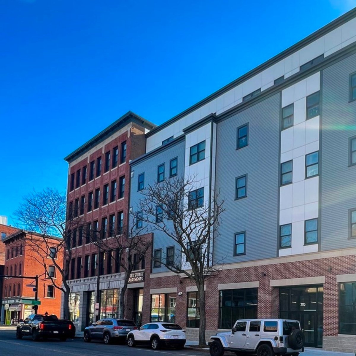 BellTowerCRE's tweet photo. Commercial space for lease in #LawrenceMA! You’ll want to see this brand-new mixed-use building in the heart of the downtown area. Get the details and schedule a showing: https://t.co/IFc8PTQ6Lx

#Leasing #MerrimackValley #BellTowerCRE https://t.co/kDUvp0ASPF
