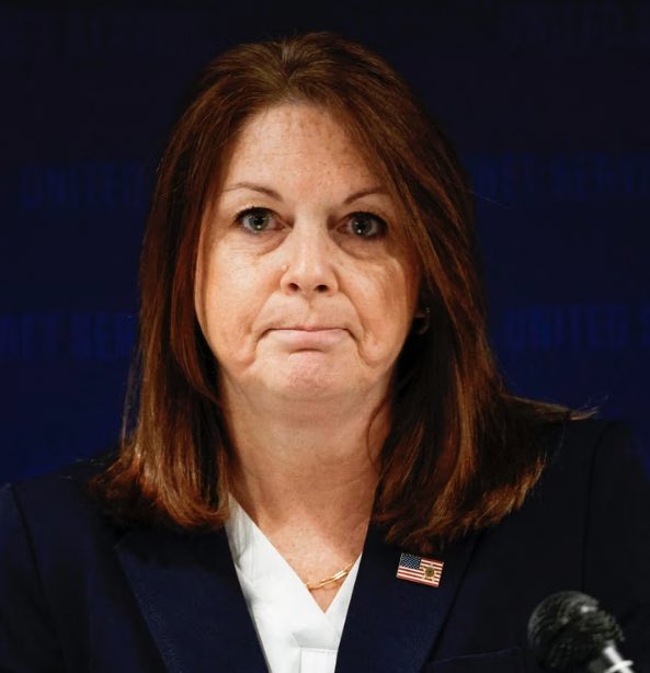 UrUnpaidPundit's tweet photo. An official with honor and integrity would have tendered their resignation July 14. @SecretService @JoeBiden https://t.co/gzNPKhMpJF