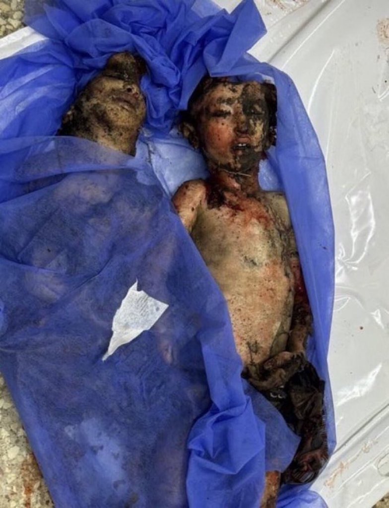 𝐖𝐡𝐚𝐭 𝐢𝐬 𝐚 𝐣𝐮𝐧𝐠𝐥𝐞 𝐥𝐚𝐰?!

It is when Yemeni drone kills an Israeli, the US and UK help Israeli occupation to attack Yemen, but when Israeli occupation kills 50,000 Palestinians using US and UK weapons, US and UK continue sending arms and money to kill more and more