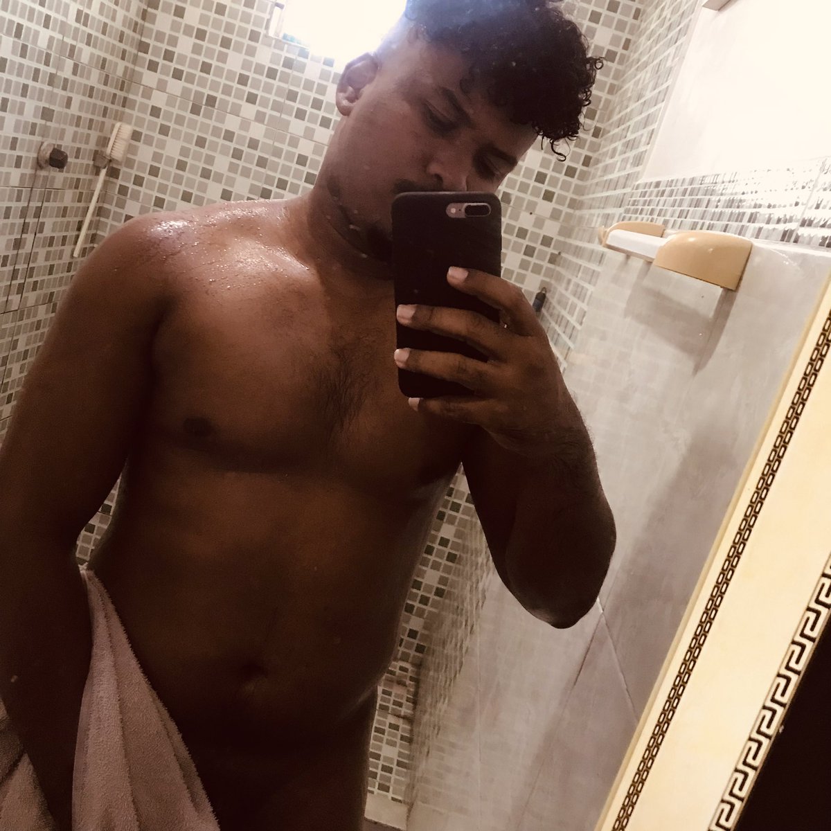Kaydra10's tweet photo. Vamos lá aproveitar ó sabadão 
#NewPost https://t.co/dZduqDOcHi