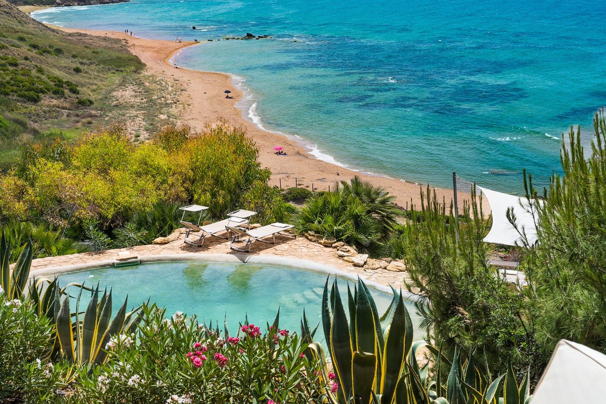 scentofsicily's tweet photo. Looking to escape to a getaway in Sicily where you can unwind by a pool and take in the enchanting surroundings? Your search ends here! Sicily's villa rentals provide a haven by the pool that guarantees a wonderful vacation. https://t.co/fMqFiNb7JV https://t.co/1SYPWmz02z