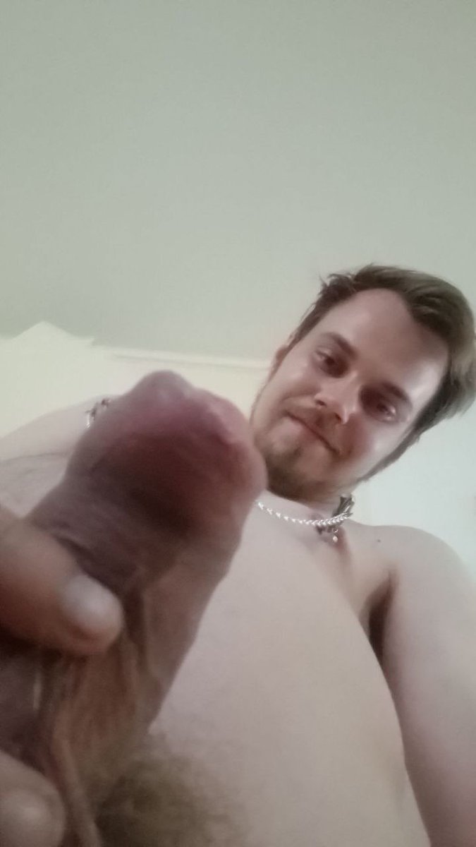 strippedbysia's tweet photo. Well, one of my subs didn’t complete his task on time (and couldn’t do one other take either) so for his punishment, I’m asking you all: how much should I charge him? 😈😈😈 https://t.co/cyT0UpGt0D