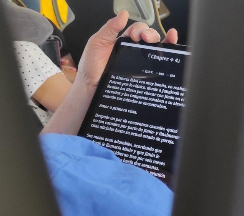 itaehyngs's tweet photo. imaginate estar hablando mal de mi y que yo esté en el colectivo asi https://t.co/mNfuQOpMw9