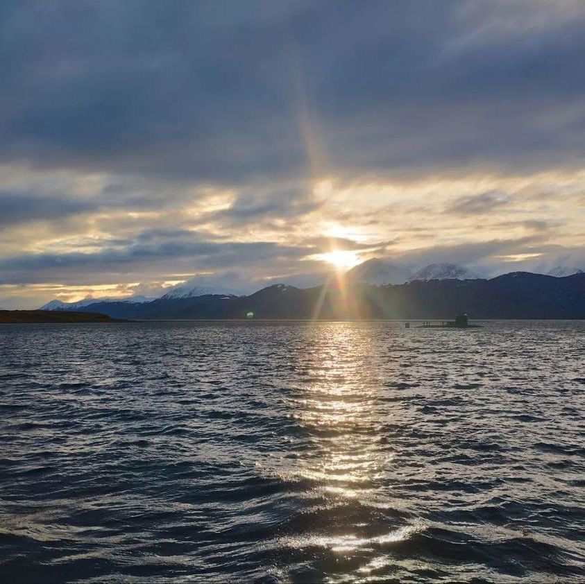 Submarino de Chile en el canal Beagle 🇨🇱 

#PuertoWilliams #FinDelMundo