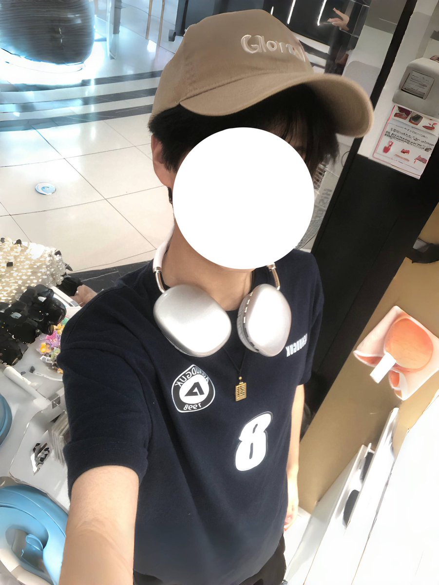 _Curiouslew's tweet photo. 洛阳有人吗
#洛阳 #男高 #s #m #1s #0m #白袜 #白袜体育生 #体育生 https://t.co/YokC7TangI