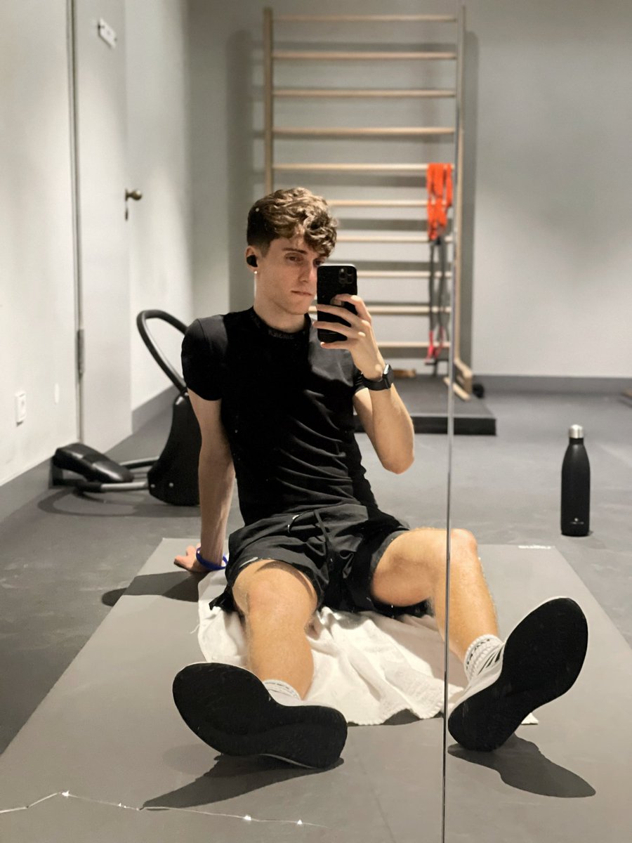 Yuma_Nic's tweet photo. 🤸🥴 https://t.co/YFqsGrrla4