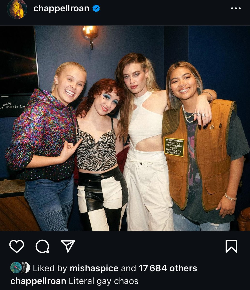 jessinomenon's tweet image. this picture existing is insane