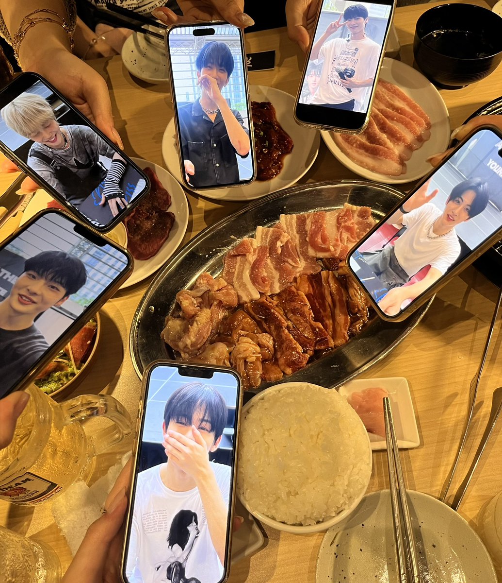 너네는 유나이트가 너무 좋을때 어떻게햇ન...?
  ㄴ 야끼니꾸를 먹엇ન 

#얌얌꼬르륵