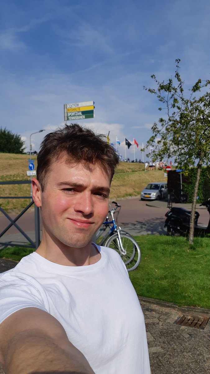 JomirBrands's tweet image. Op de #kermis in Bruinisse