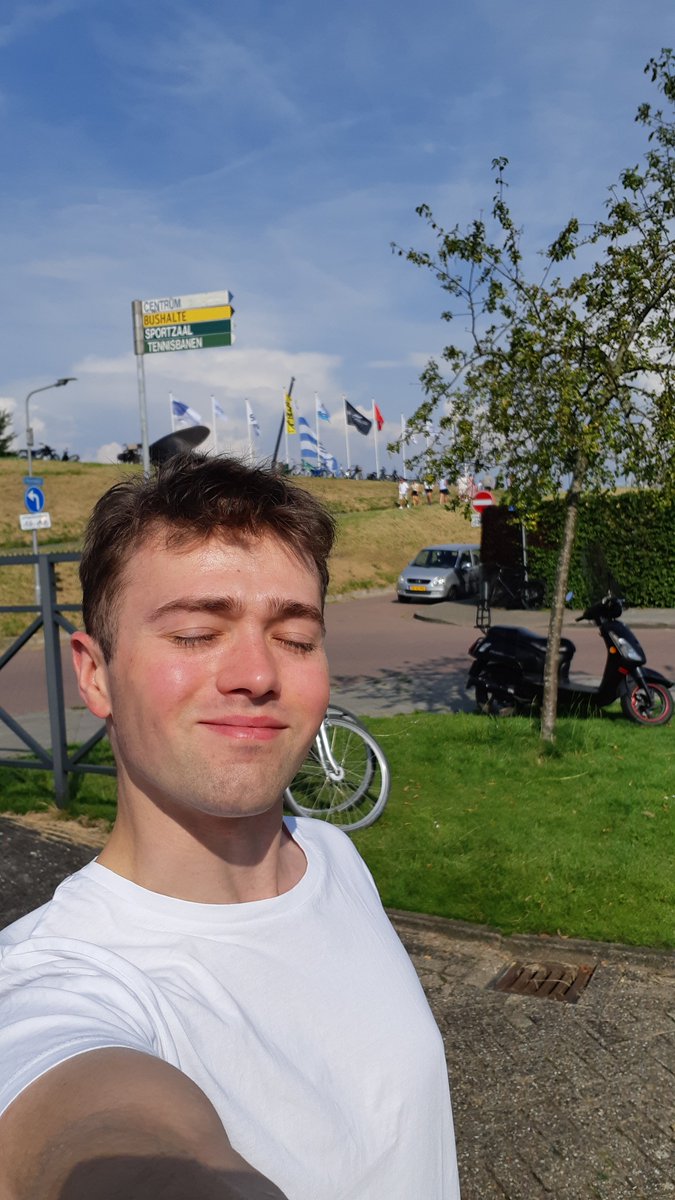 JomirBrands's tweet image. Op de #kermis in Bruinisse