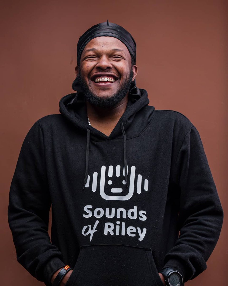 #KlubVybez LAZIMA IBAMBE KILA SATO 7PM-MIDNIGHT 
Keep it Locked!!