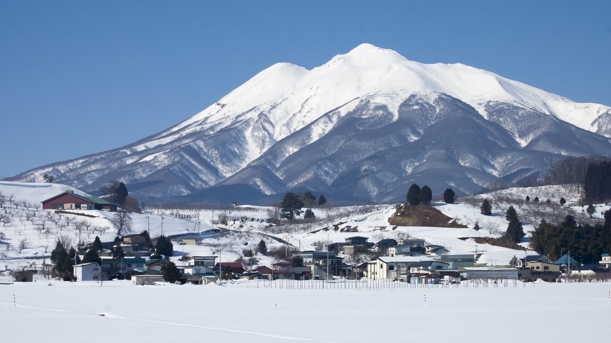 aomorikinoko's tweet photo. 弘前
愛宕山からの岩木山 https://t.co/DBwfWiL6AQ
