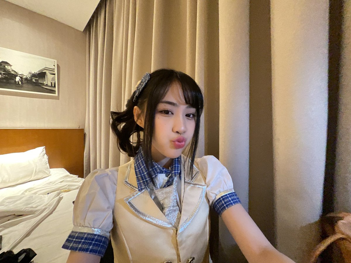AM_EllaJKT48's tweet photo. permisiiiii https://t.co/3po2PS2cTI
