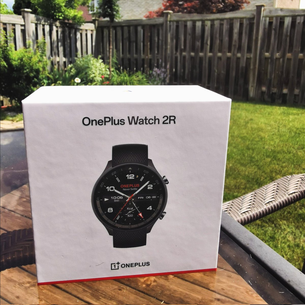 MoVernie's tweet image. My OnePlus Watch 2R has arrived!

I chose the Gunmetal Gray (value at $299.99 CDN).

Watch out for my UnBox Video sometime next week! Stay tuned!

#OnePlusPartner 

#OnePlusWatch2R #OnePlus #NEVERSETTLE #OnePlusCanada #Watch #Watch2R #Technology #Tech #watches #MoVernie
