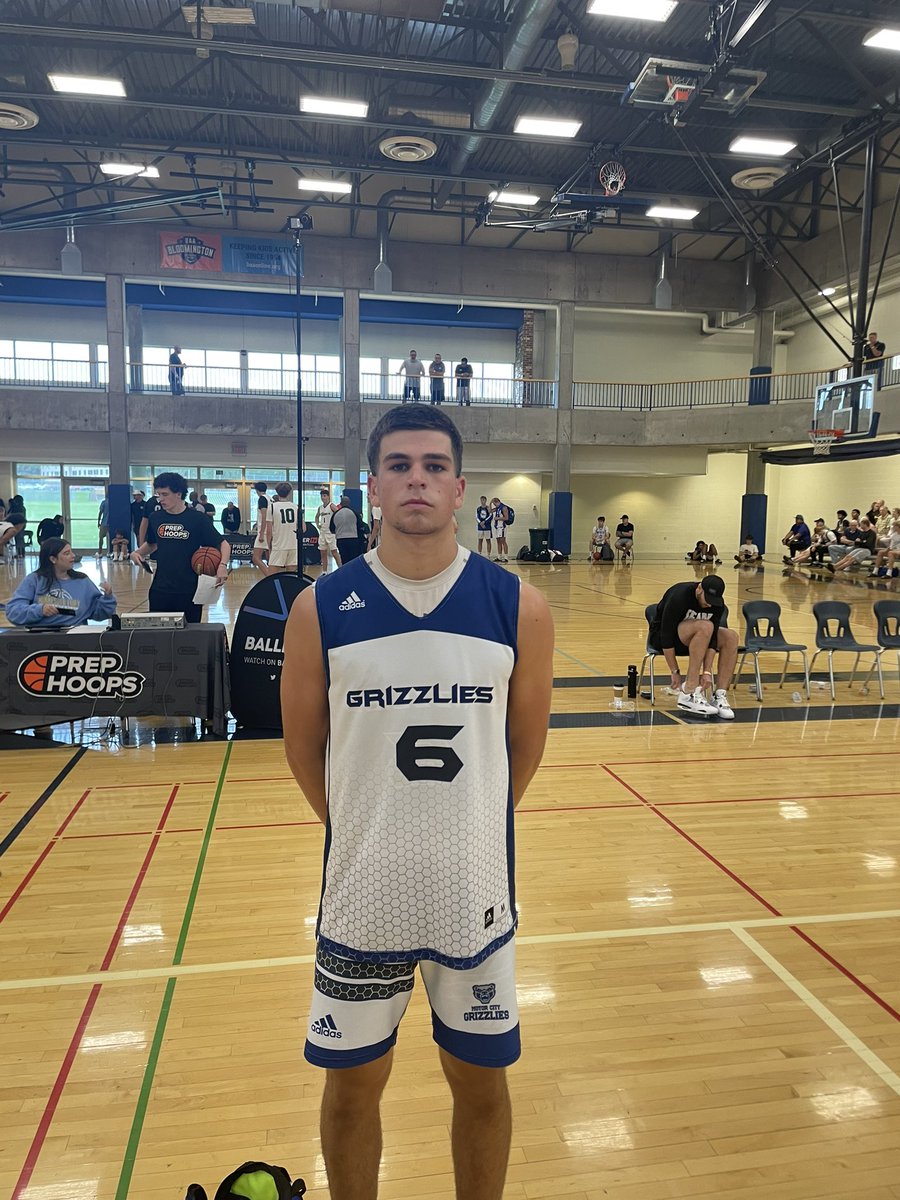 AndOneFilms's tweet photo. 2026 Sam Kozar had a monster performance this morning. He was scoring from all three levels, being able to shoot it from the perimeter and use his strength to get inside for contested finishes. 

@SamKozar10 @mc_grizzlies @PHCircuit #PHNationals https://t.co/MTYLQFTlwe