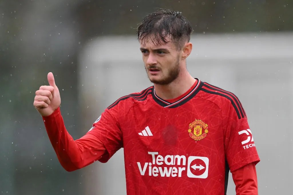 InsideUnitedFr's tweet photo. 69' BUUUUUUUUT DE HUGILLL #MUFC #RANMU https://t.co/4ph8jSlLWt