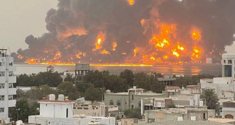 FrontalForce's tweet photo. BREAKING : US &amp; UK Airforce also joined the Israeli Airforce in operation against Houthis in Yemen. Just 10 minutes ago,fresh bombing was done by Israeli Airforce in Hodeidah city. https://t.co/I59wncr8CK