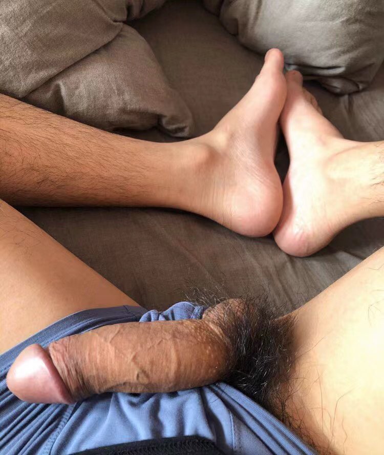 半软半硬的状态 有在广州的女生出来做个爱吗？#性瘾