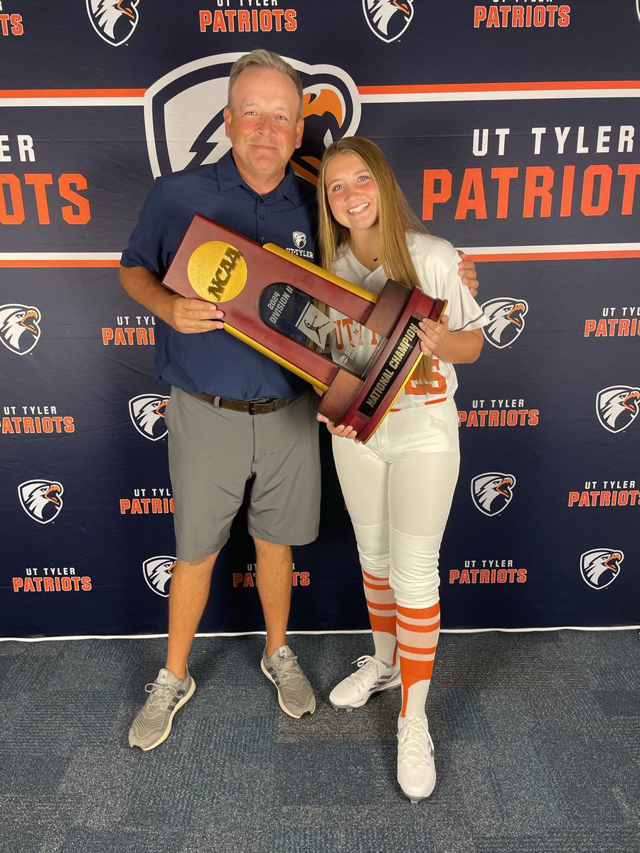 Martindale_2025's tweet photo. Go Patriots!! 🧡💙 @AFSBALL @Patriot_sb https://t.co/ba6mV2hdjW