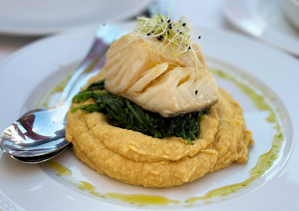 Recién actualizado: 10 restaurantes donde comer en Oporto ❤ 
Volvimos de la ciudad con la barriga llena e info fresquita 😉 mochileandoporelmundo.com/restaurantes-d…