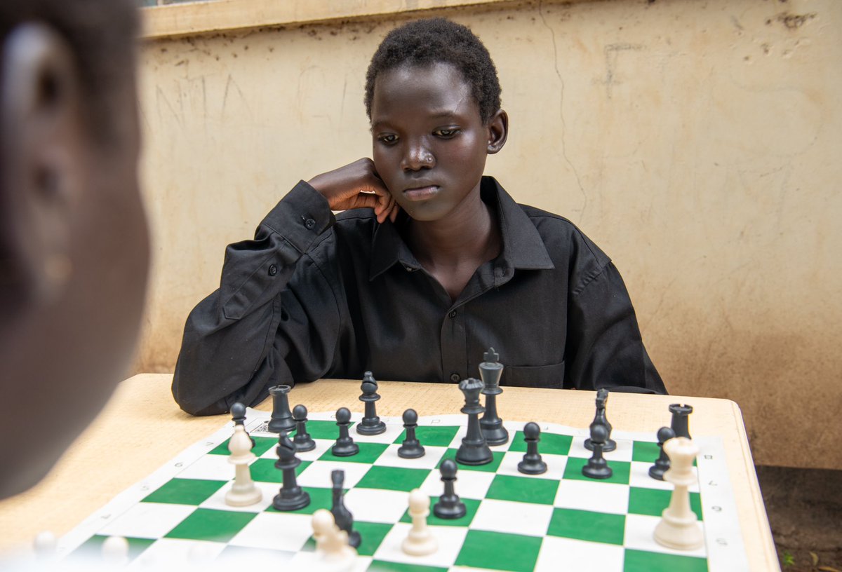 nandosateesh's tweet image. Happy #WorldChessDay.

@UNHCR_Kenya and @FIDE_chess organized #Chess tournament &amp;amp; #fideworldrecord attempt in #Kakuma 🇰🇪. The occasion resonated the spirit of the game - Unity, Empowerment, and Bridging the Generations and Cultures.

🙏🏽 @FIDE_chess for your support #WithRefugees